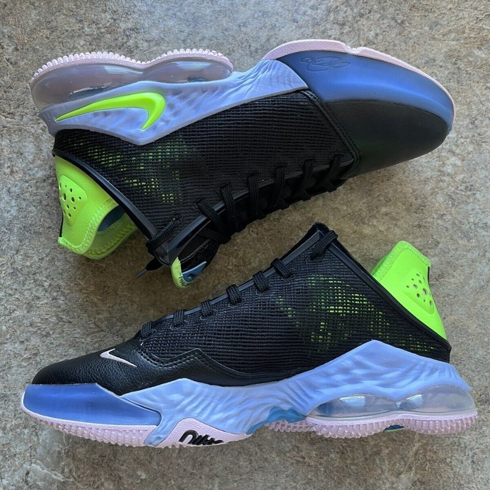 Men’s Nike LeBron 19 XIX Low React Ghost Green Size 9 DO9829 001